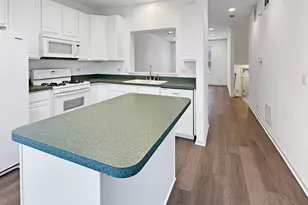 31782 N Pineview Blvd, Lakemoor, IL 60051 - Photo 4