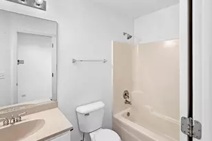 31782 N Pineview Blvd, Lakemoor, IL 60051 - Photo 14