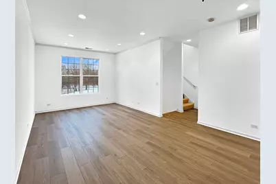 31782 N Pineview Boulevard, Lakemoor, IL 60051 - Photo 8