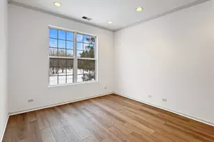 31782 N Pineview Blvd, Lakemoor, IL 60051 - Photo 10