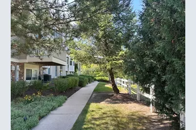 31782 N Pineview Boulevard, Lakemoor, IL 60051 - Photo 2