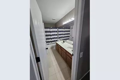 44 E Shagbark Lane, Streamwood, IL 60107 - Photo 6