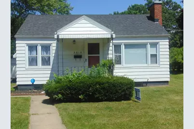 3618 Maple Avenue, McHenry, IL 60050 - Photo 2