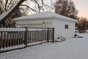 3618 Maple Ave, McHenry, IL 60050 - Photo 14