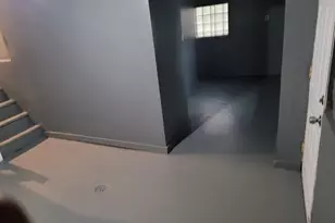 8617 S Bennett Ave, Chicago, IL 60617 - Photo 14