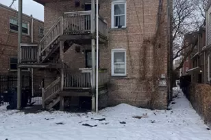 8751 S Blackstone Ave, Chicago, IL 60619 - Photo 2