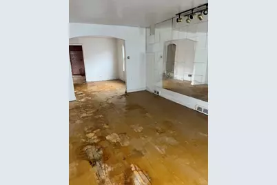 8751 S Blackstone Avenue, Chicago, IL 60619 - Photo 10