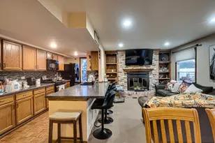 1715 Riverwood Dr, Algonquin, IL 60102 - Photo 8