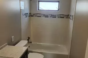 10 Lincoln St, Lake in the Hills, IL 60156 - Photo 8