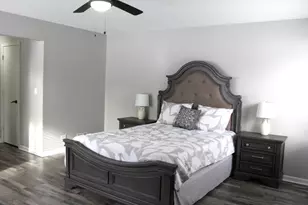 908 Glenmore Ln, Elgin, IL 60124 - Photo 14