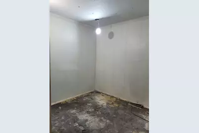 7911 45th Street, Lyons, IL 60534 - Photo 10