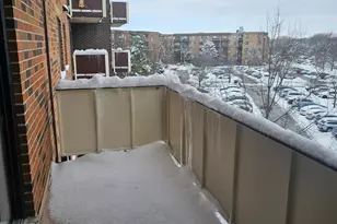 850 Wellington Ave, Elk Grove Village, IL 60007 - Photo 10