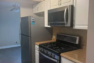 850 Wellington Ave, Elk Grove Village, IL 60007 - Photo 6