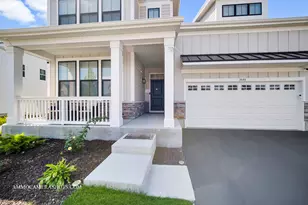 3545 S Riding Rdg, Elgin, IL 60124 - Photo 2