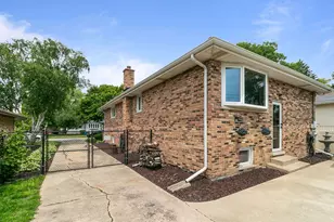 9429 S 55th Ave, Oak Lawn, IL 60453 - Photo 28