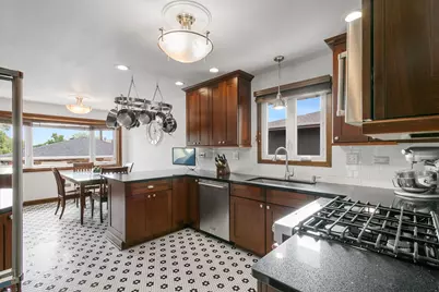 9429 S 55th Avenue, Oak Lawn, IL 60453 - Photo 4