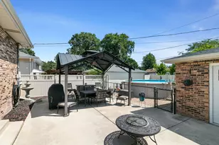 9429 S 55th Ave, Oak Lawn, IL 60453 - Photo 24