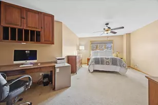 8539 Thistlewood Ct, Darien, IL 60561 - Photo 8