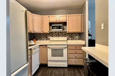 1850 N Clark Street #201, Chicago, IL 60614 - Photo 8