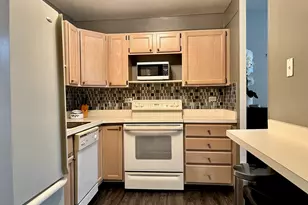 1850 N Clark St, Chicago, IL 60614 - Photo 8