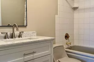 1850 N Clark St, Chicago, IL 60614 - Photo 10