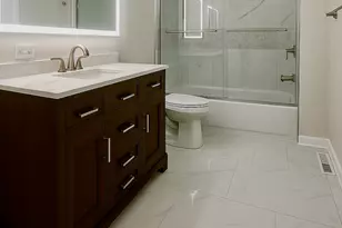 6012 Muriel Ln, Saint Anne, IL 60964 - Photo 8