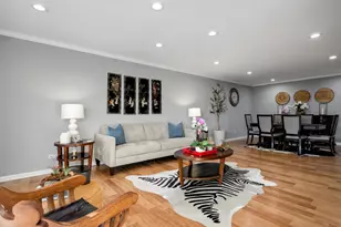 4901 Golf Rd, Skokie, IL 60077 - Photo 8