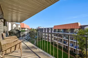 4901 Golf Rd, Skokie, IL 60077 - Photo 20