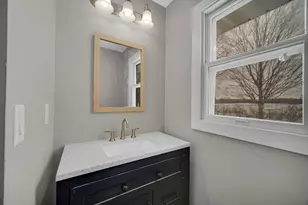 19923 E Grant Hwy, Marengo, IL 60152 - Photo 8