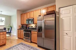 431 Pine Lake Cir, Vernon Hills, IL 60061 - Photo 12