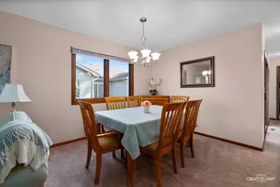 43 S Juniper Drive, North Aurora, IL 60542 - Photo 4