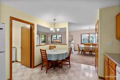 43 S Juniper Drive, North Aurora, IL 60542 - Photo 6