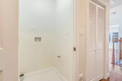 4019 N Tripp Avenue #1, Chicago, IL 60641 - Photo 16