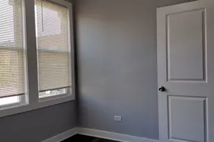 4800 S Winchester Ave, Chicago, IL 60609 - Photo 10