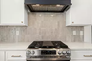 1403 Ravenwood Dr, Mahomet, IL 61853 - Photo 16