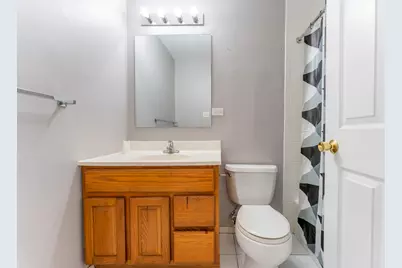 703 E Fullerton Avenue #107, Glendale Heights, IL 60139 - Photo 10