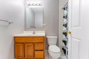 703 E Fullerton Ave, Glendale Heights, IL 60139 - Photo 10