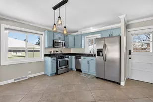 107 S Ash St, Palatine, IL 60067 - Photo 8