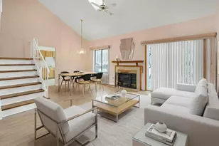 171 N Clare Ct, Wood Dale, IL 60191 - Photo 2