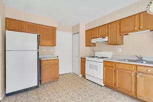 171 N Clare Ct, Wood Dale, IL 60191 - Photo 8