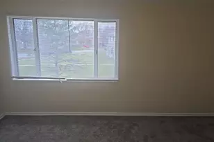 141 Hemlock St, Park Forest, IL 60466 - Photo 16