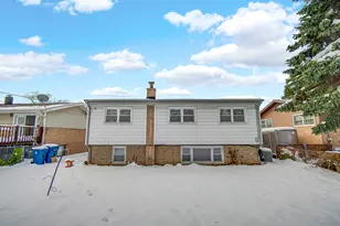 11811 S Tripp Ave, Alsip, IL 60803 - Photo 22