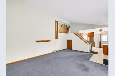 11811 S Tripp Avenue, Alsip, IL 60803 - Photo 6