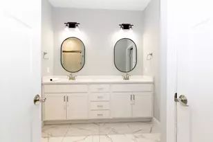 41 Brookstone Cir, Bloomington, IL 61704 - Photo 18