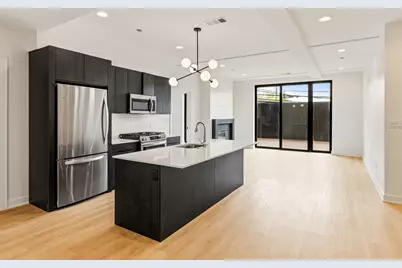 1801 W Grand Avenue #202, Chicago, IL 60622 - Photo 2