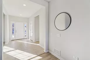 3806 Ogden Ln, Mundelein, IL 60060 - Photo 4