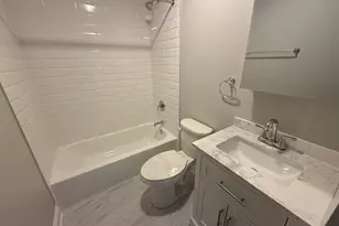 744 W Gordon Terrace, Chicago, IL 60613 - Photo 8