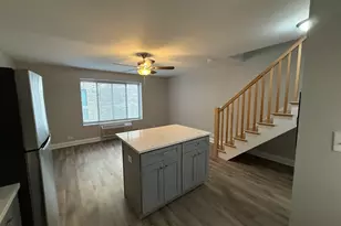744 W Gordon Terrace, Chicago, IL 60613 - Photo 4