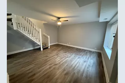 744 W Gordon Terrace #312, Chicago, IL 60613 - Photo 2