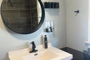 237 W 114th St, Chicago, IL 60628 - Photo 6